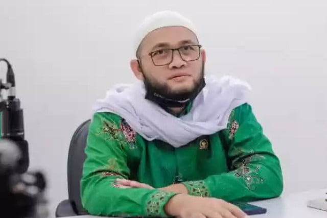 Dedi Iskandar Batubara.