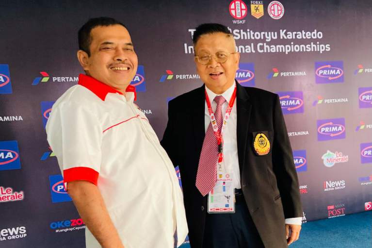 Ketua Umum Shindoka Sumut DR Zulkarnain MSi, kiri.