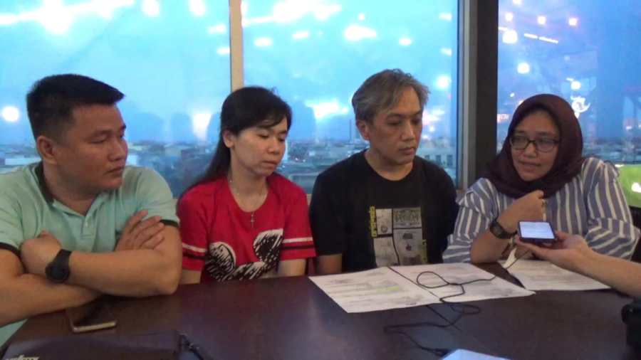 Dari kiri ke kanan, Sindroigolo Wau SH, MH, Sherly, Erwin Henderson dan Khilda Handayani SH MH saat temu pers, Senin (29/04/2024).
