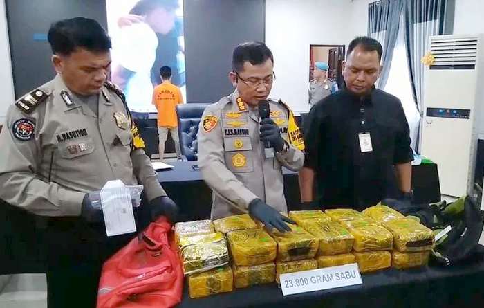 Polisi Tangkap Kurir 23,8 Kilo Sabu di Apartemen Jalan Gelas Medan
