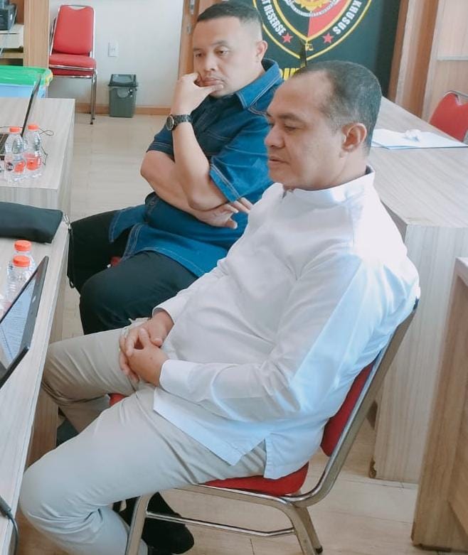 Mantan Bupati Batubara Ir Zahir,MAP saat diperiksa Penyidik Subdit III/Tipidkor Direktorat (Dit) Reskrimsus Polda Sumut, Sabtu(17/5).