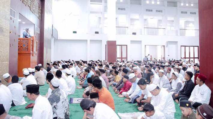 Pemkab Palas Laksanakan Sholat Idhul Adha di Mesjid Agung Al-Munawwarah