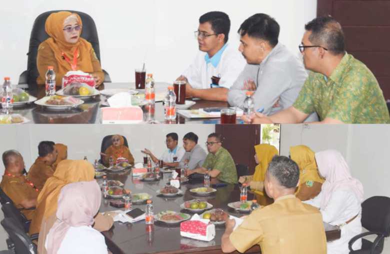 Kadis Disdukcapil Padang Lawas saat menerima kunjungan Ombudsman Sumut