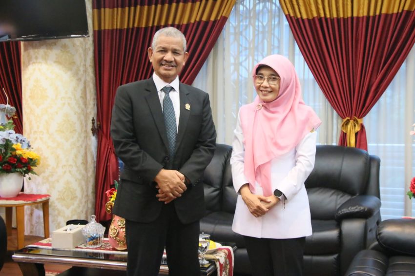 Ketua DPRD dan Kadis PAD Sumut Ketua DPRD dan Kadis PAD Sumut