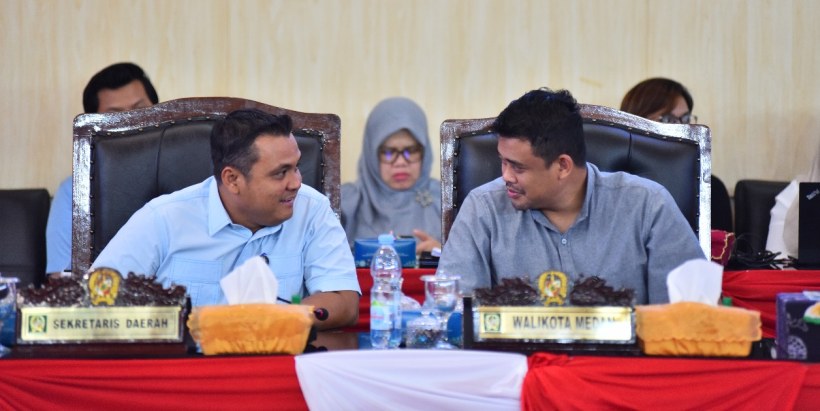 Rapat Paripurna tentang ‘Penyampaian Laporan Hasil Pembahasan R.APBD, Pendapat Fraksi-Fraksi dan Penandatanganan/Pengambilan Keputusan DPRD Kota Medan sekaligus Persetujuan Bersama DPRD Kota Medan dengan Kepala Daerah atas Ranperda Kota Medan tentang RAPBD Kota Medan Tahun Anggaran 2025’ yang digelar Rabu (10/9/2024), di Ruang Paripurna Gedung DPRD Kota Medan, Jl Kapten Maulana Lubis No 1, Medan.