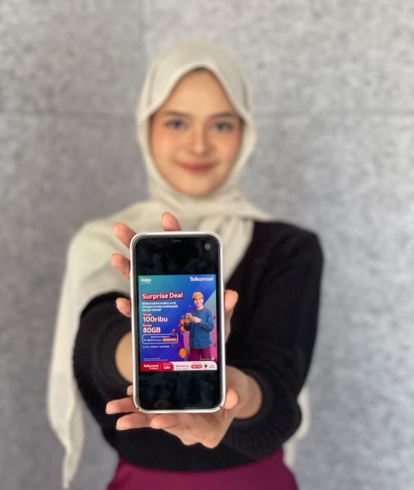 IMG_20250327_200657_resize_32 Menyambut Idulfitri 2025, Telkomsel menghadirkan program spesial "Surprise Deal Spesial Idulfitri" sebagai bentuk apresiasi kepada pelanggan setia. Melalui program ini, pelanggan dapat memperoleh kuota internet sebesar 80GB dengan harga spesial Rp100.000