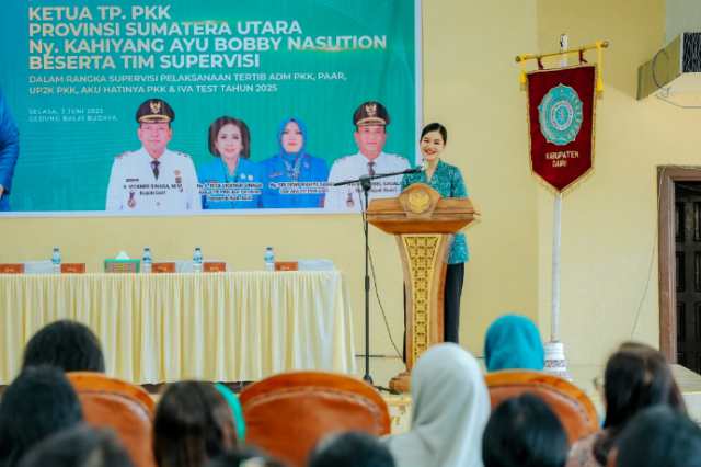 Screenshot_20250609_175646 Ketua TP. PKK Provinsi Sumatera Utara Kahiyang Ayu Menghadiri Supervisi Pelaksanaan Tertib Adm PKK, PAAR, UP2K PKK, Aku Hatinya PKK dan IVA Test Tahun 2025 yang diselenggarakan di Gedung Balai Budaya Kabupaten Dairi, Selasa (3/6/2025).