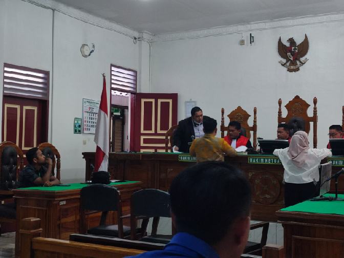 Sidang tuntutan pembayaran pesangon oleh mantan karyawan PT Tri Adi Bersama (Anteraja) mulai bergulir di Pengadilan Hubungan Industrial (PHI) pada Pengadilan Negeri Medan, Rabu (17/9/2025).
