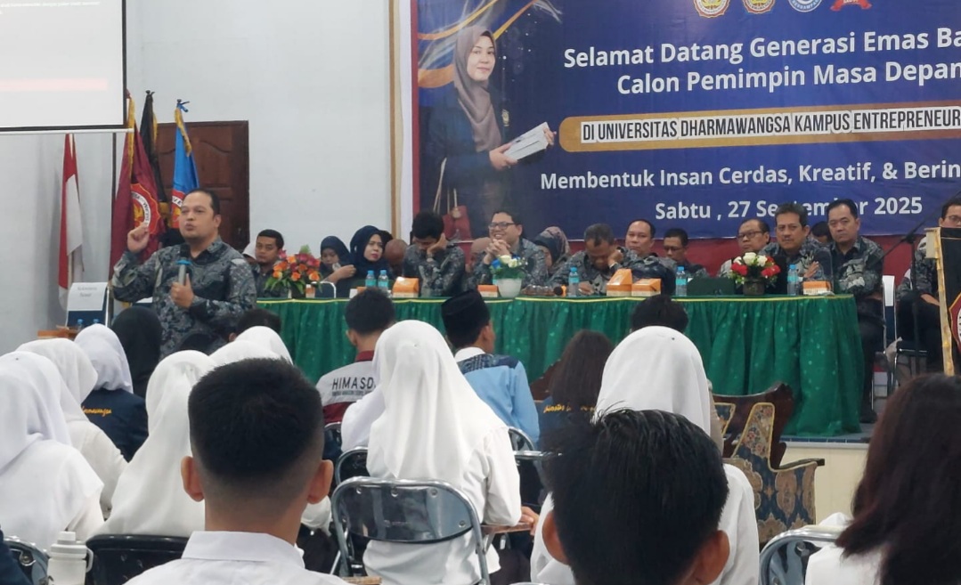 Screenshot_20250929-074320_WhatsApp Wakil Rektor I Dr Rahmat Hidayat MA saat memaparkan, Etika dan Tata Krama Kehidupan Kampus yang dihadiri Rektor Undhar Assoc. Prof. Dr. Zamaksyari Bin Hasballah Thaib,
