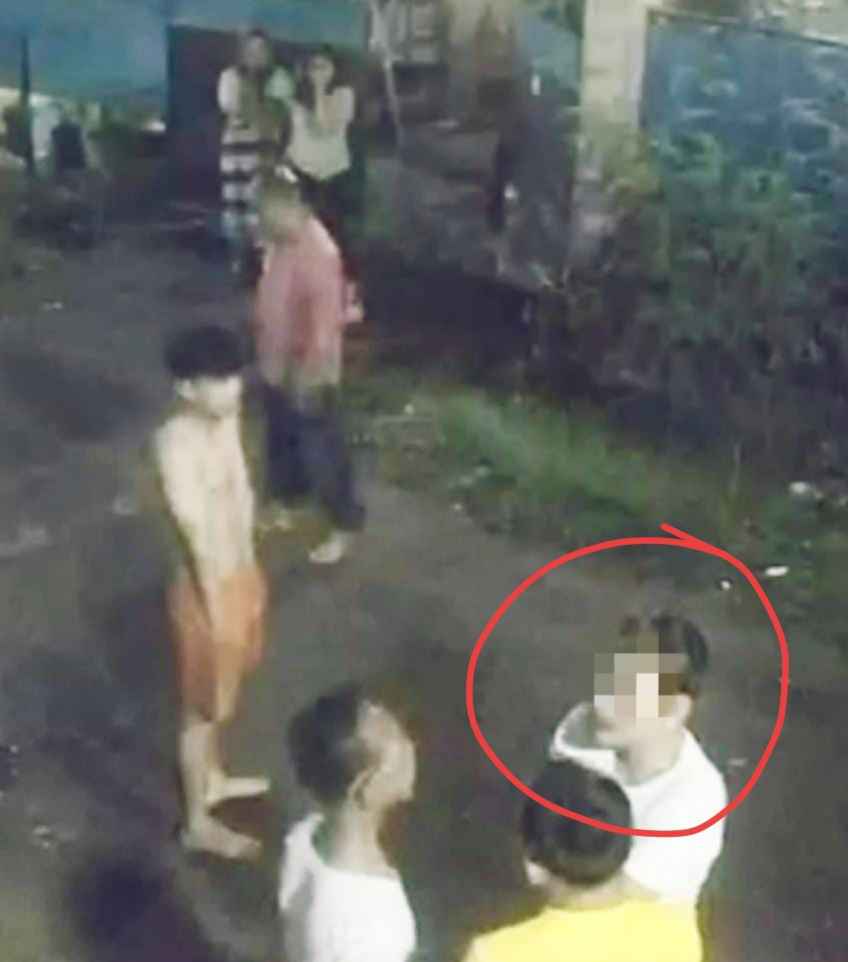 Rekaman yang memperlihatkan anggota DPRD Medan ESP di lokasi peristiwa.