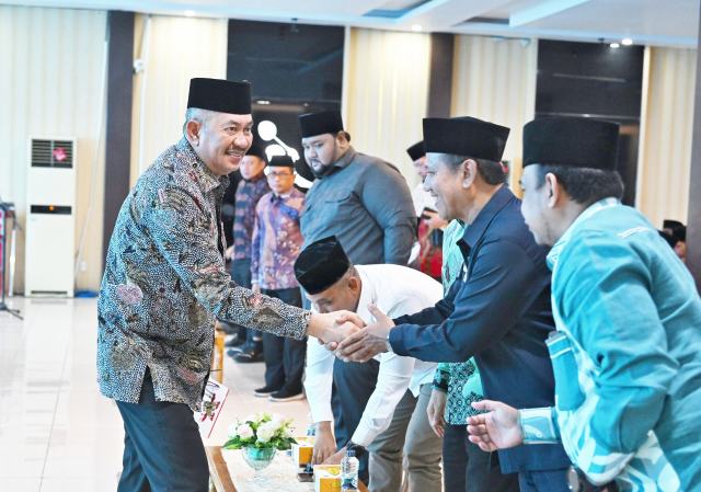 Pj Sekretaris Daerah Provinsi Sumut Sulaiman Harahap membuka Orientasi dan Pelatihan Calon Dewan Hakim, Panitera dan Operator IT dalam rangka persiapan pelaksanaan MTQ ke 40 Tingkat Provinsi Sumut Tahun 2026 di Aula Kantor Dinas Pemuda dan Olahraga (Dispora) Sumut Jalan William Iskandar Deliserdang, Sabtu (9/5/2026). Foto/Diskominfo Sumut 