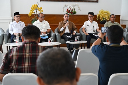 TemuPers_Biro Pembangunan Sumut 1.jpg Temu Pers bersama Biro Administrasi Pembangunan Pemerintah Provinsi Sumatera Utara (Sumut), Kegiatan ini difasilitasi Dinas Komunikasi dan Informatika Sumut yang berlangsung di Lobby Dekranasda Lantai 1 Kantor Gubernur Sumut Jalan Diponengoro Nomor 30 Medan, Rabu (10/6/2026). Foto/Diskominfo Sumut