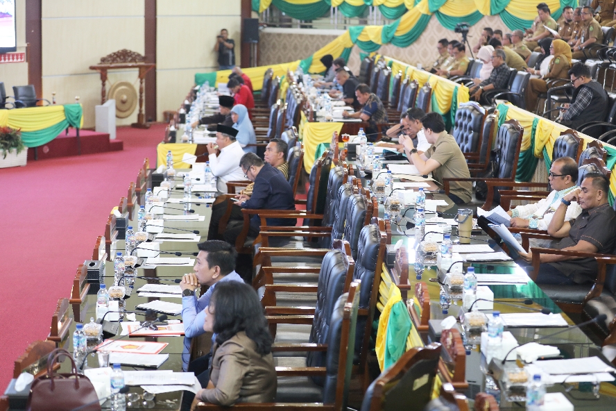 Suasana rapat paripurna DPRD Medan.