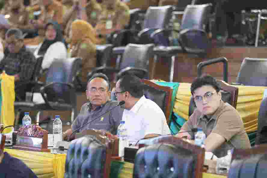 Suasana rapat paripurna DPRD Medan.