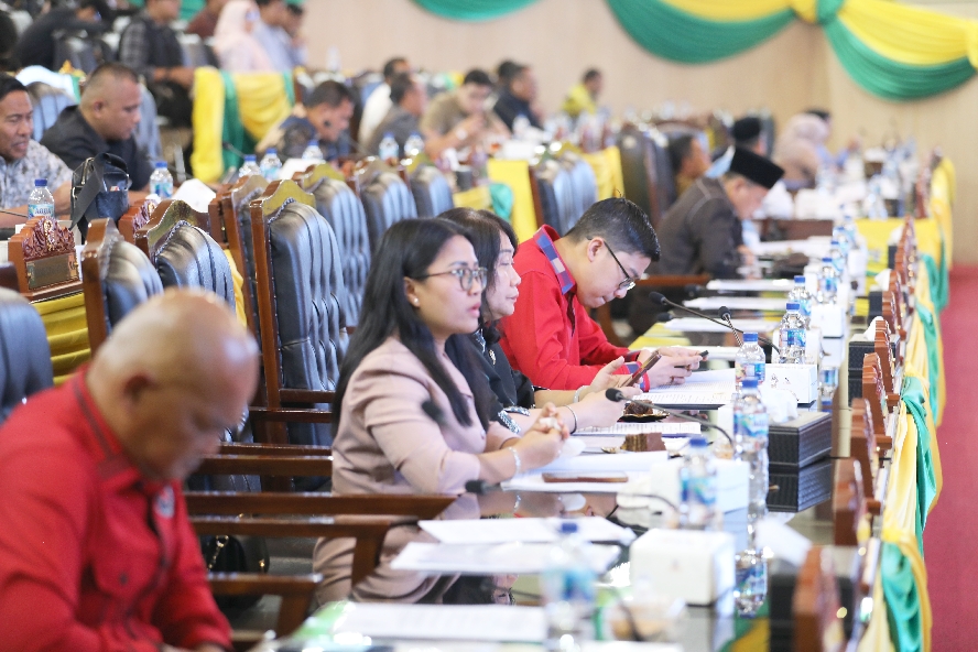 Suasana rapat paripurna DPRD Medan.