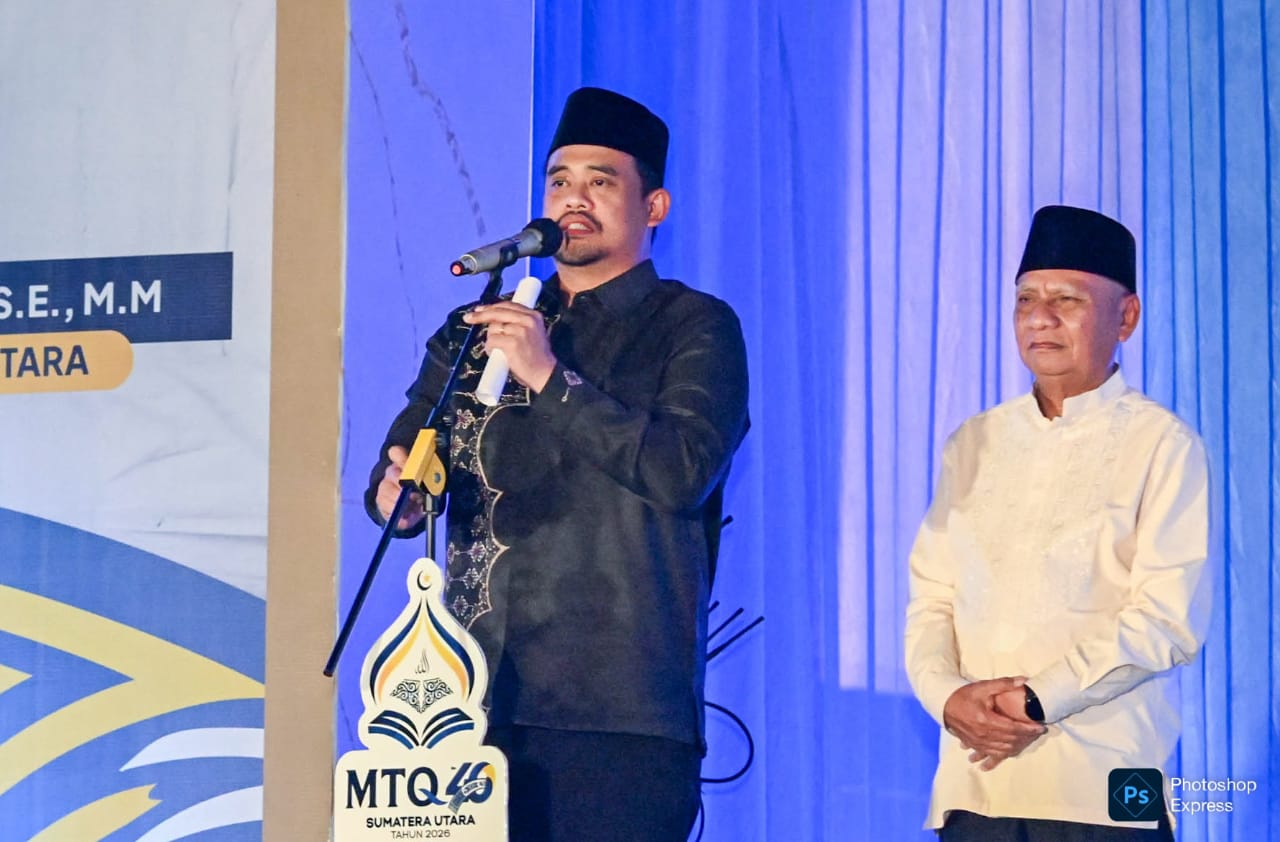 Bobby Nasution dan Surya resmi menutup MTQ ke-40 tingkat Provinsi Sumut yang diselenggarakan di Lapangan Astaka, Jalan Williem Iskandar, Pancing. (Kominfo Sumut Dok)