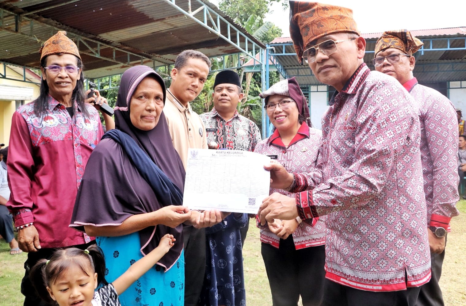 Bupati Simalungun Anton Achmad Saragih saat berada di Nagori Pematang Gajing, Kecamatan Gunung Malela, Kamis (25/6/2026). Foto: dokumen Dinas Kominfo Simalungun Bupati Simalungun Anton Achmad Saragih saat berada di Nagori Pematang Gajing, Kecamatan Gunung Malela, Kamis (25/6/2026). Foto: dokumen Dinas Kominfo Simalungun