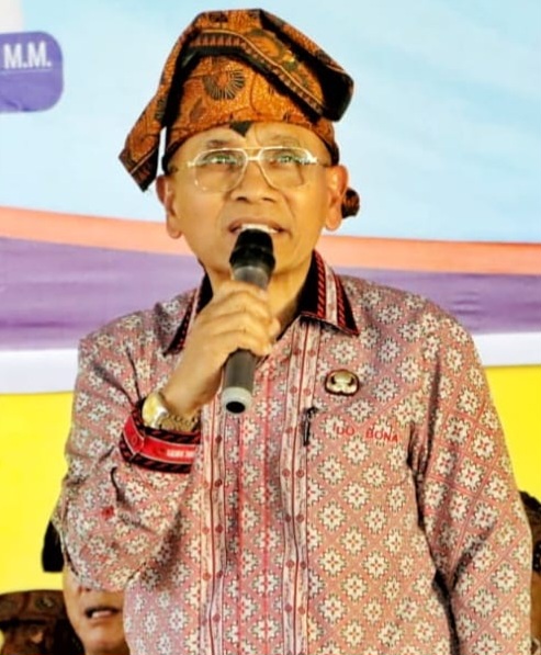 Bupati Simalungun Anton Achmad Saragih Bupati Simalungun Anton Achmad Saragih