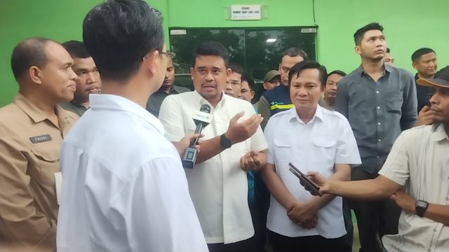 Gubernur Sumatera Utara, Bobby Nasution meninjau Puskesmas Mandrehe di Kabupaten Nias Barat, Kamis (16/7/2026).