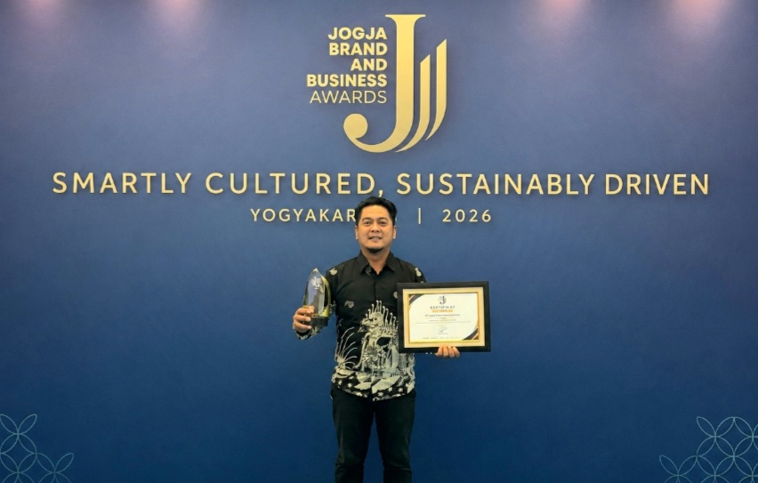 Ely Iwan Kurniawan, Atom Sharp Cabang Yogya menerima penghargaan Jogja Brand and Business Awards